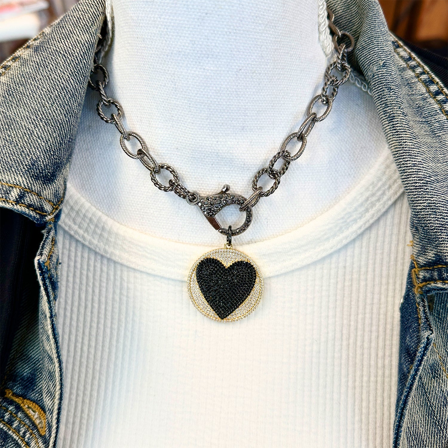 debby rope chain heart disk necklace display photo with bold chain and heart pendant