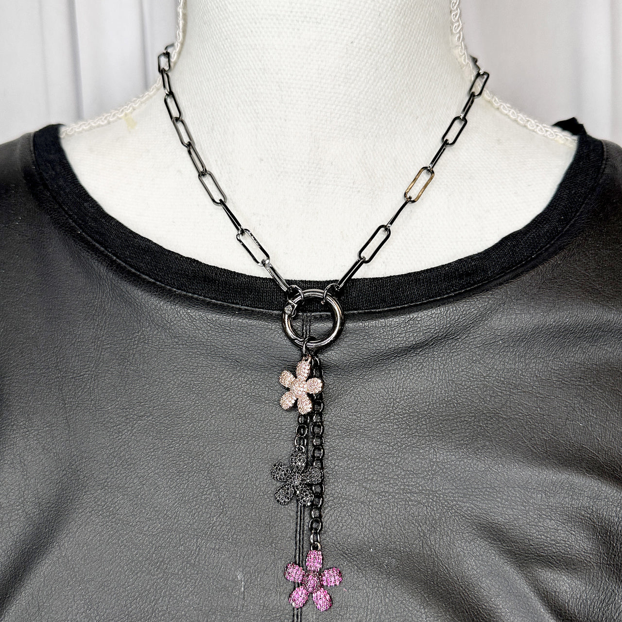 Fiona Mini Flower Paperclip Necklace